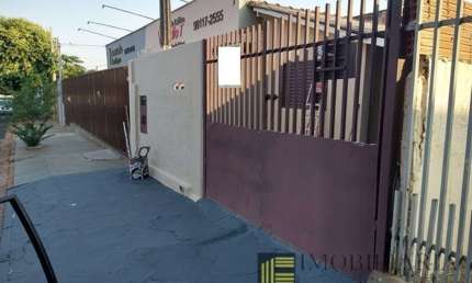 Casa para locação no Boa Vista com 02 dormitórios e 02 vagas de garagem.