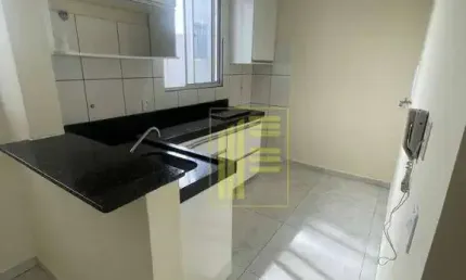 Apartamento com 02 quartos, cozinha planejada e garagem para locação no Jardim Planalto.