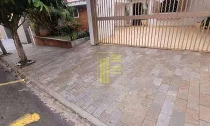 Casa no alto rio preto para locação com 04 quartos, churrasqueira, 04 vagas de garagem.
