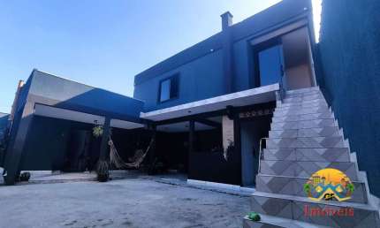 Casa Excelente Acabamento à 100 Metros do Mar em Matinhos/PR