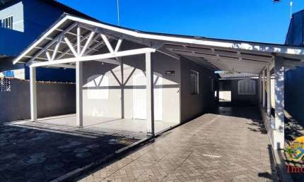 Vende-se na Praia - Casa com Edícula /Área de Churrasqueira – 4 Quartos –R$350mil