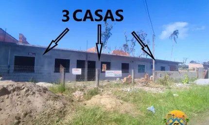 R$270 mil - 3 casas juntas à Venda em Matinhos Balneário Praia Grande para Finalizar Construção