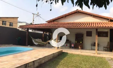 Casa com 3 dormitórios à venda, 140 m² por R$ 870.000,00 - Piratininga - Niterói/RJ