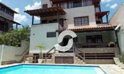 PIRATININGA - LINDA CASA COM PISCINA, 3 SUÍTES, SAUNA, CHURRASQUEIRA, FORNO À LENHA, 3 VAGAS, 513 m² por R$ 1.900.000  - Niterói/RJ