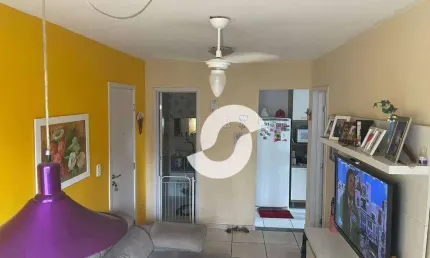 Apartamento com 2 dormitórios à venda, 55 m² por R$ 170.000,00 - Atalaia - Niterói/RJ