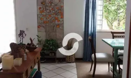 Casa com 3 quartos à venda na Rua Walter Neves, 55, Maria Paula, Niterói