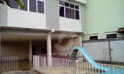 Casa com 3 dormitórios à venda, 230 m² por R$ 900.000,00 - Centro - São Gonçalo/RJ