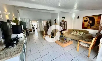 Casa com 5 dormitórios à venda, 400 m² por R$ 1.750.000,00 - Itaipu - Niterói/RJ