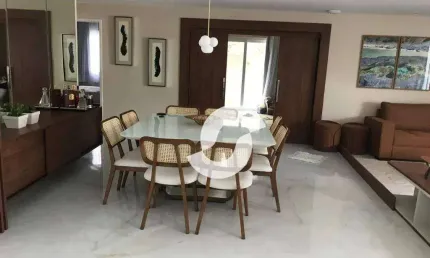 Casa com 4 quartos à venda na Rua José Lobo de Medeiros, 44, Camboinhas, Niterói
