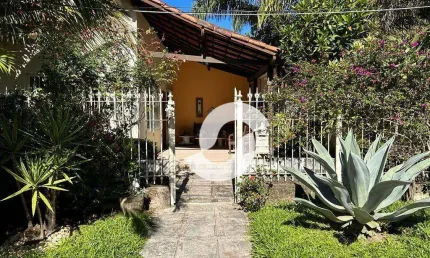 Casa com 4 dormitórios à venda, 209 m² por R$ 880.000,00 - Maravista - Niterói/RJ