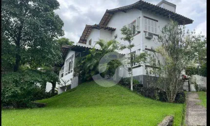 Casa com 3 dormitórios à venda, 180 m² por R$ 895.000,00 - Maria Paula - Niterói/RJ