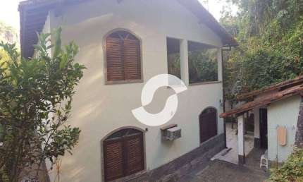 Casa à venda de 5 quartos com 300 m² em Itaipu - Niterói/RJ