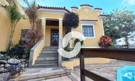 Casa com 3 dormitórios à venda, 309 m² por R$ 700.000,00 - Largo do Barradas - Niterói/RJ