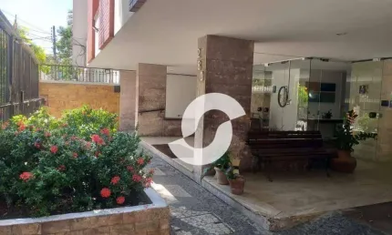 Apartamento dois dormitórios na esquina do Campo São Bento!