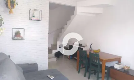 Casa com 2 dormitórios à venda, 69 m² por R$ 460.000,00 - Largo do Barradas - Niterói/RJ