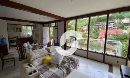 Casa com 3 dormitórios à venda, 260 m² por R$ 980.000,00 - Itaipu - Niterói/RJ