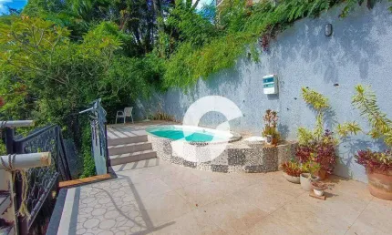 Casa com 5 dormitórios à venda, 300 m² por R$ 1.400.000,00 - Itaipu - Niterói/RJ