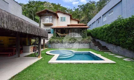 Casa com 3 dormitórios à venda, 300 m² por R$ 1.600.000,00 - Serra Grande - Niterói/RJ