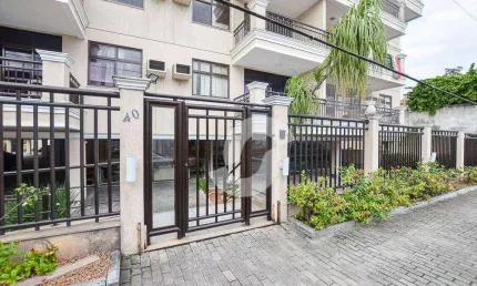 Apartamento com 3 dormitórios à venda, 109 m² por R$ 780.000,00 - Piratininga - Niterói/RJ