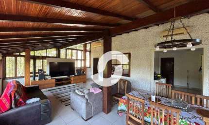 Pendotiba! Aconchegante casa junto a natureza com 4 dormitórios à venda, 600 m² por R$ 1.475.000,00 - Mata Paca - Niterói/RJ