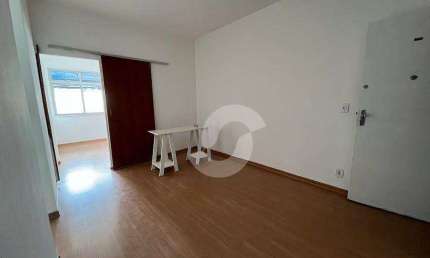 Oportunidade de investimento! Quarto e sala no verdadeiro ponto de Icaraí! A passos de TUDO! 43m² R$310.000 - Icaraí - Niterói/RJ