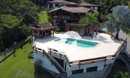 Casa com 4 dormitórios à venda, 559 m² por R$ 4.900.000,00 - Itaipu - Niterói/RJ