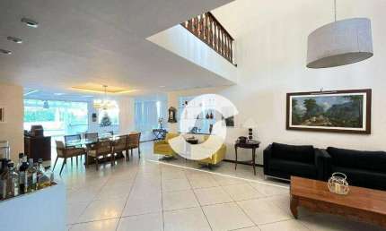 Casa com 4 dormitórios à venda, 350 m² por R$ 3.000.000,00 - Itacoatiara - Niterói/RJ