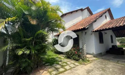 Casa com 2 dormitórios à venda, 210 m² por R$ 825.000,00 - Piratininga - Niterói/RJ