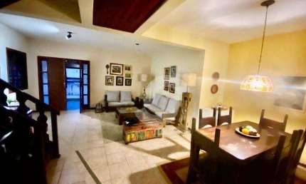 Casa com 3 dormitórios à venda, 240 m² por R$ 837.000,00 - Serra Grande - Niterói/RJ
