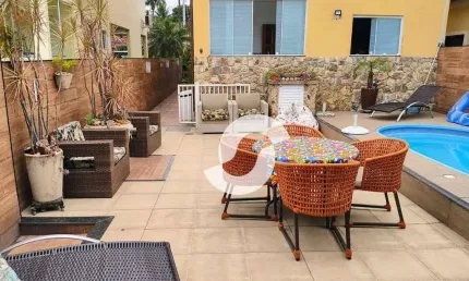 Casa com 3 dormitórios à venda, 156 m² por R$ 890.000,00 - Itaipu - Niterói/RJ