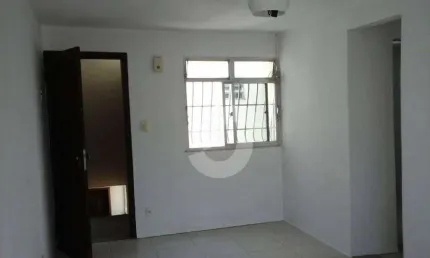 Apartamento com 2 dormitórios à venda, 55 m² por R$ 250.000,00 - Largo do Barradas - Niterói/RJ