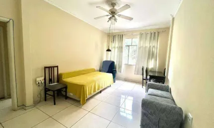 OPORTUNIDADE p/investidor! (Ou moradia) Icaraí, em excelente localização! 3 quartos LOCADO. R$580.000