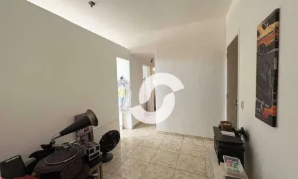 Apartamento de 1 Quarto num Condomínio em Ótima Localização
