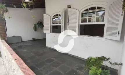 Casa com 3 dormitórios à venda, 180 m² por R$ 750.000,00 - Piratininga - Niterói/RJ