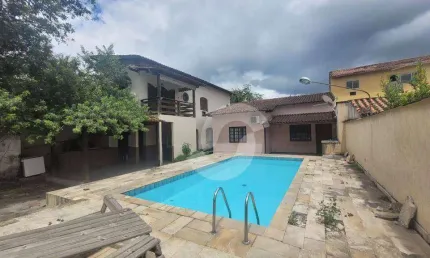 Casa à venda, 350 m² por R$ 850.000,00 - Pendotiba - Niterói/RJ