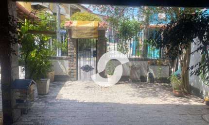 Casa com 4 quartos à venda na Rua Sargento Raimundo Nonato, 899, Pacheco, São Gonçalo