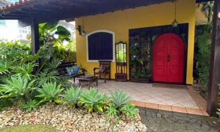 Excelente Casa de Condomínio para venda com 3 quartos, 292m² - Maria Paula - Niterói - RJ