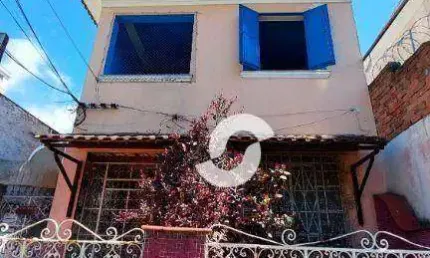 Excelente casa no Centro de Niterói com 4 quartos podendo ser dividida em 2 casas. R$ 530.000