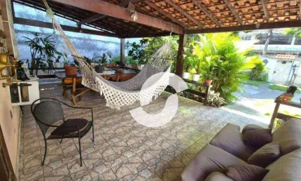 Casa com 3 dormitórios à venda, 400 m² por R$ 550.000,00 - Fonseca - Niterói/RJ