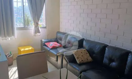 Apartamento dois dormitórios, sol da manhã, vista livre.