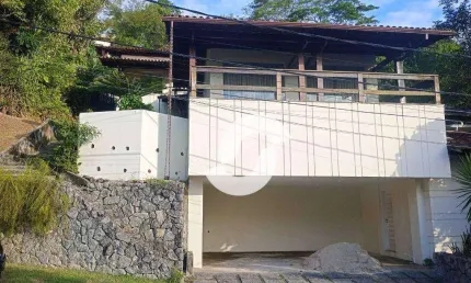 Casa com 4 dormitórios 3 suítes à venda, 339 m² por R$ 950.000 - Pendotiba - Niterói/RJ