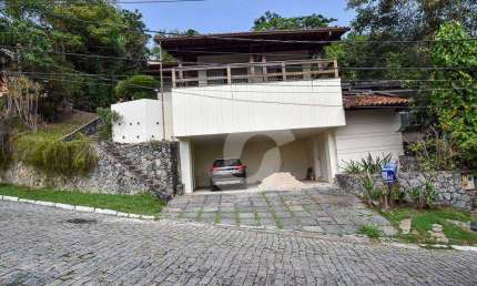 Casa com 4 dormitórios 3 suítes à venda, 339 m² por R$ 950.000 - Pendotiba - Niterói/RJ