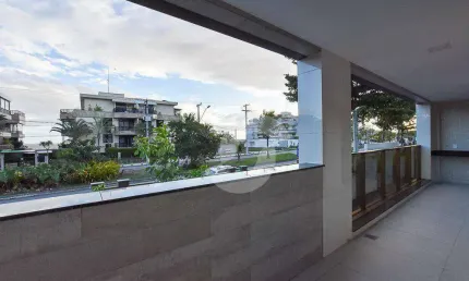 Apartamento com 4 dormitórios à venda, 145 m² por R$ 2.600.000,00 - Camboinhas - Niterói/RJ