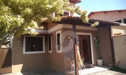 Casa com 3 dormitórios à venda, 105 m² por R$ 670.000,00 - Itaipu - Niterói/RJ