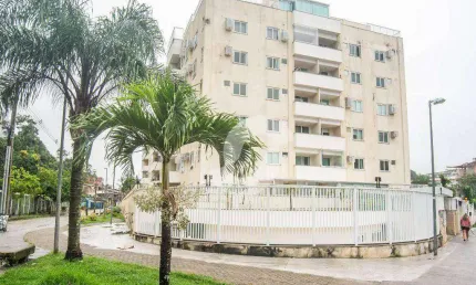 Apartamento com 3 dormitórios à venda, 74 m² - Pendotiba - Niterói/RJ