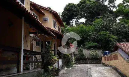 Casa com 2 dormitórios à venda, 76 m² por R$ 245.000,00 - Santa Bárbara - Niterói/RJ