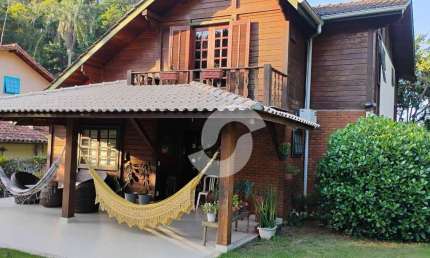 Casa com 4 dormitórios à venda, 197 m² por R$ 1.250.000,00 - Pendotiba - Niterói/RJ