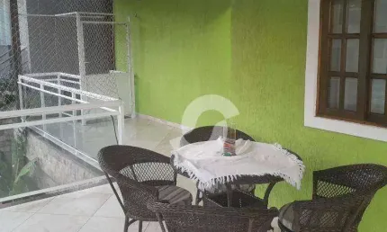 Casa em condomínio fechado com 3 quartos à venda na Rua Frederico Malesherbes Figueredo, 155, Maria Paula, São Gonçalo