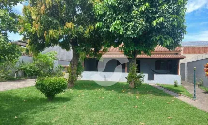 Casa com 3 quartos à venda na Avenida Lourival Menezes Vasconcelos, 30, Ipiíba, São Gonçalo