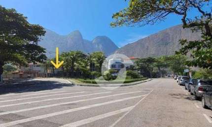 Terreno à venda, 450 m² por R$ 2.450.000,00 - Itacoatiara - Niterói/RJ